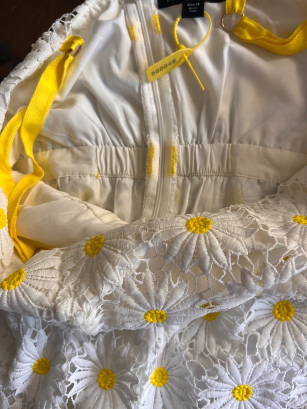 Boston Proper Daisy Lace Maxi Sleeveless Dress White/Yellow size S 12 - cute! - Picture 12 of 12